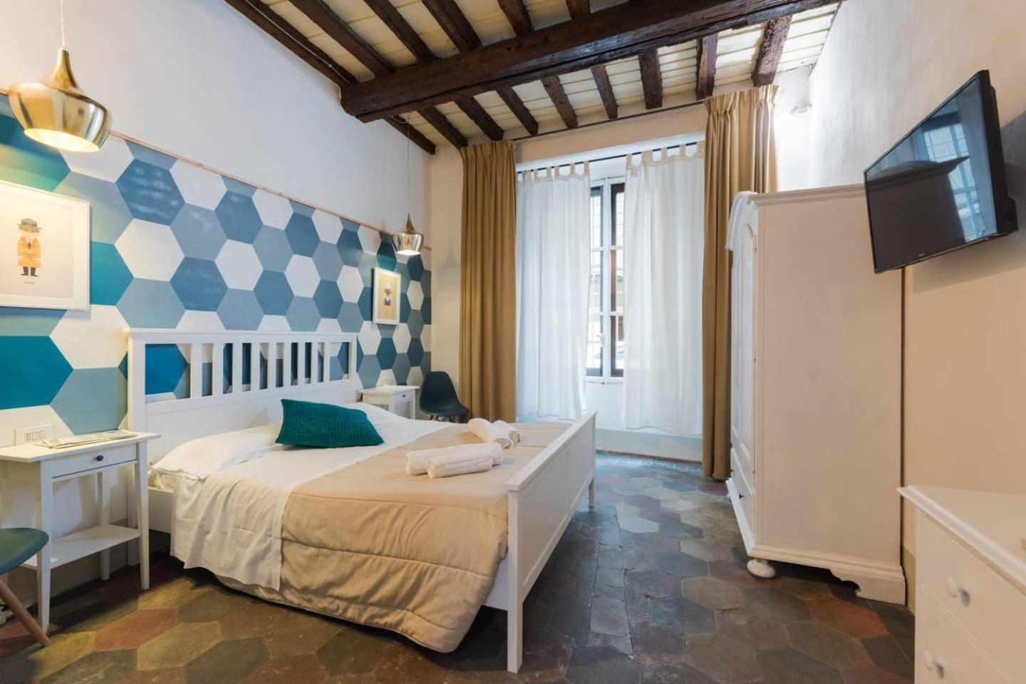 F4 - Santa Croce One Bedroom Flat 2 To 4 Guests Florence Luaran gambar
