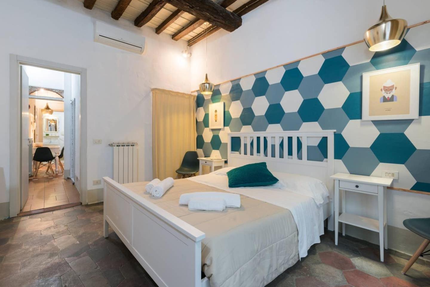 F4 - Santa Croce One Bedroom Flat 2 To 4 Guests Florence Luaran gambar