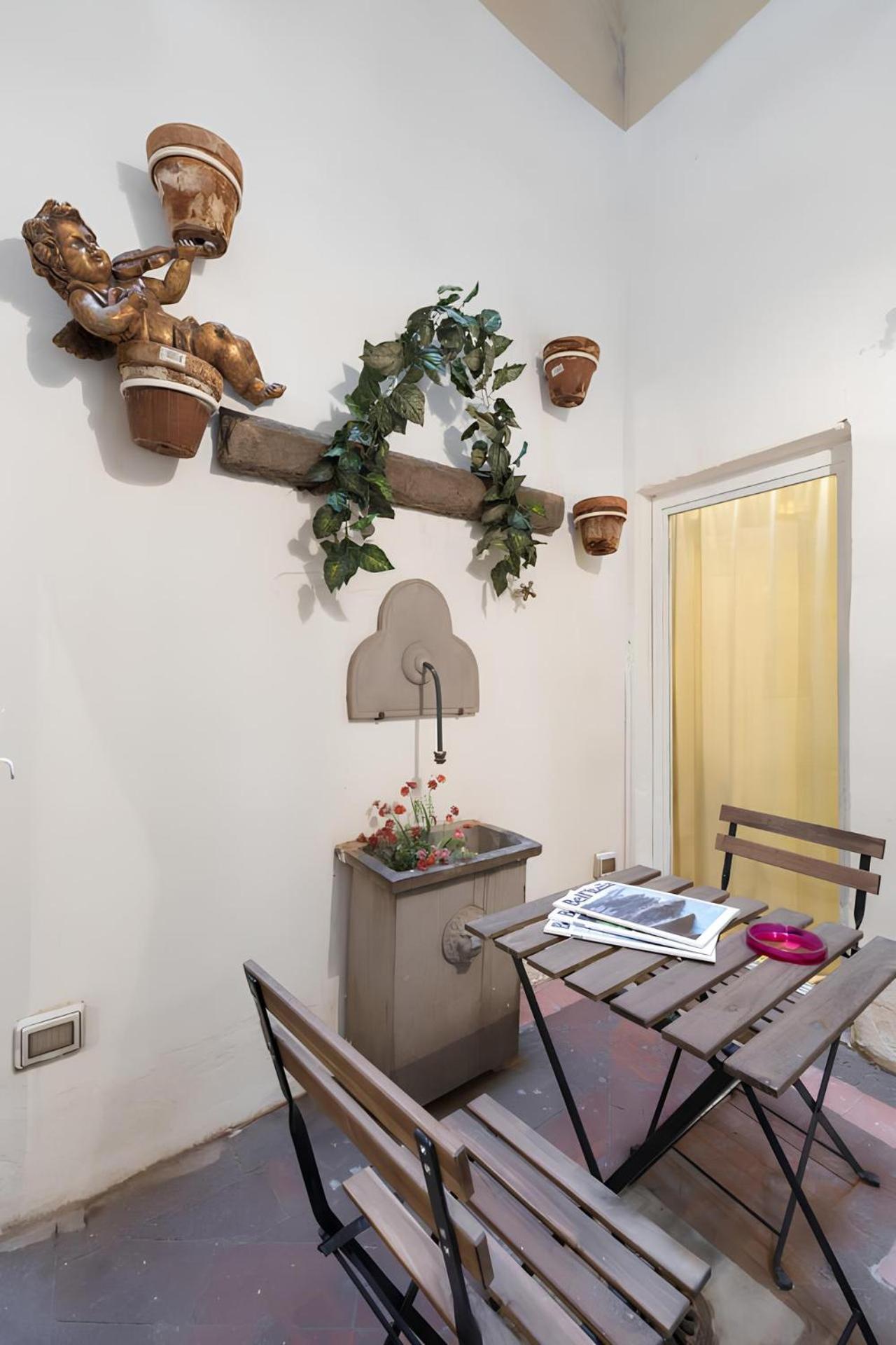 F4 - Santa Croce One Bedroom Flat 2 To 4 Guests Florence Luaran gambar